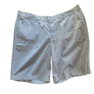Calvin Klein Men's White Shorts Size 40